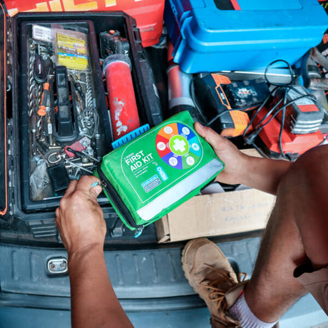 3 Series First Aid Kit Softpack Green 20×11.5×16 cm