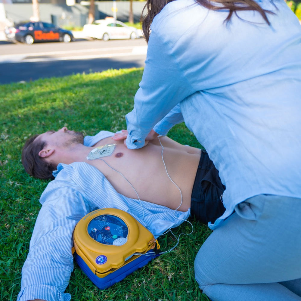 HeartSine 350P Defibrillator – Semi Automatic
